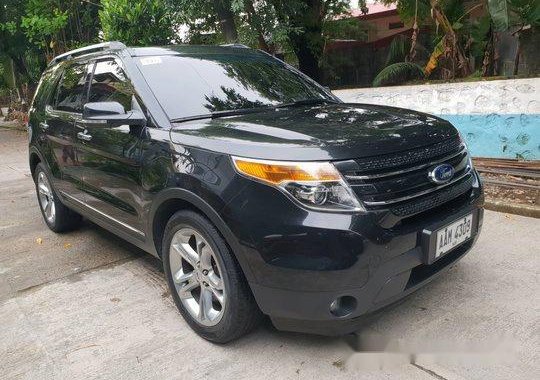 Selling Black Ford Explorer 2014 at 40000 km 