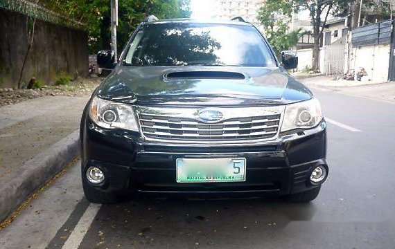 Black Subaru Forester 2011 Automatic Gasoline for sale 