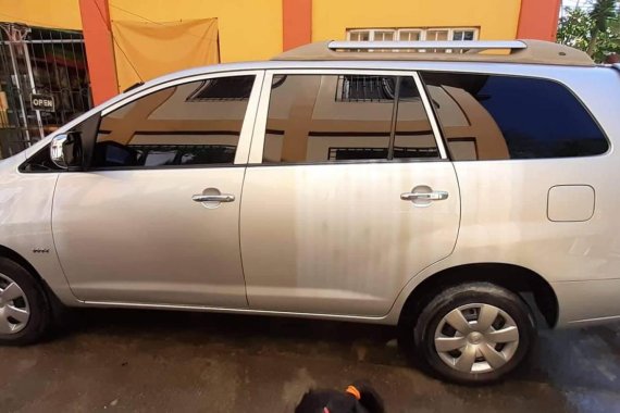 Selling 2nd Hand Toyota Innova 2006 Manual Gasoline 