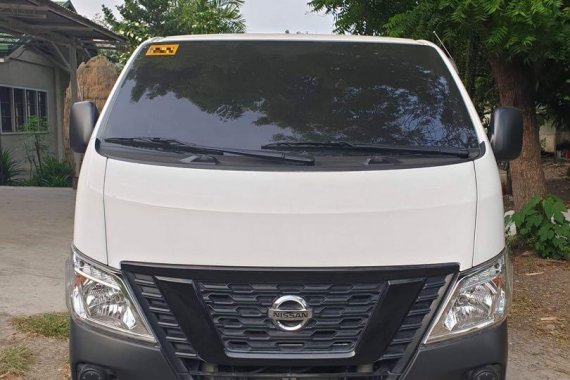 Selling 2018 Nissan Urvan at 9000 km in Cebu City