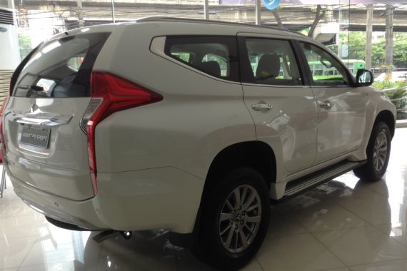 Brand new 2019 Mitsubishi Montero Sport Manual Gray