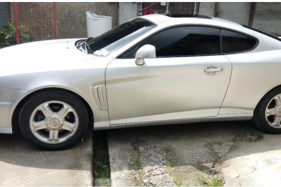 Selling 2004 Hyundai Tiburon Coupe in Dasmariñas