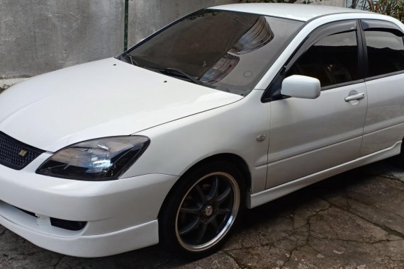 White 2007 Mitsubishi Lancer at 89000 km for sale in Baguio 