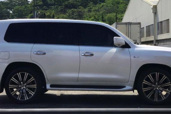 Selling Used Lexus Lx 2013 in Subic 