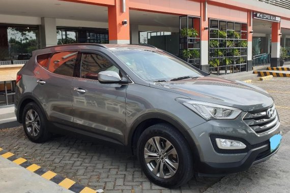 Hyundai Santa Fe 2013 at 103000 km for sale 