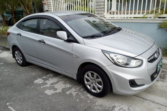 2012 Hyundai Accent  GL