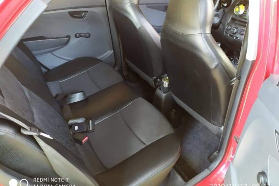 Red Hyundai Eon 2016 at 12000 km for sale 