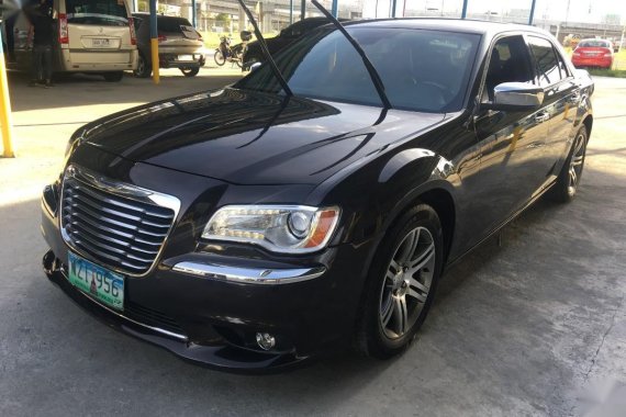 Used Chrysler 300C 2013 for sale in Pasig