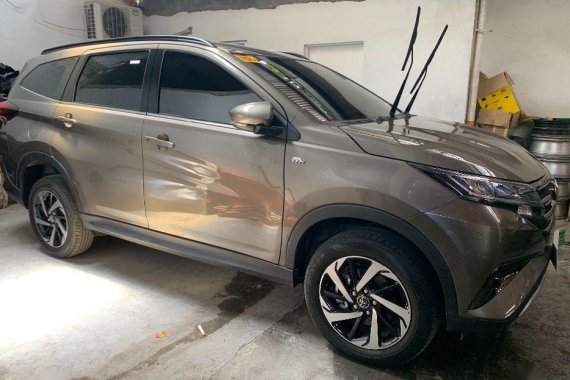 Selling Toyota Rush 2019 in Quezon City 