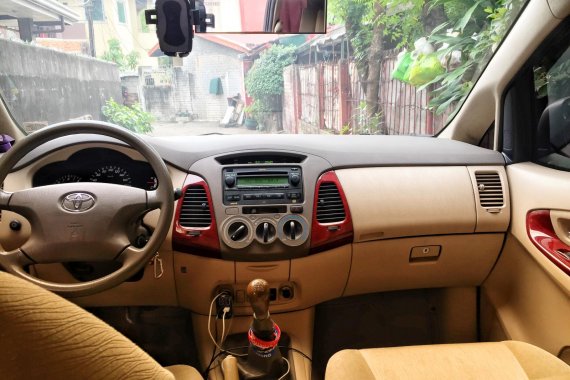 Toyota Innova G 2005 VVTi Manual