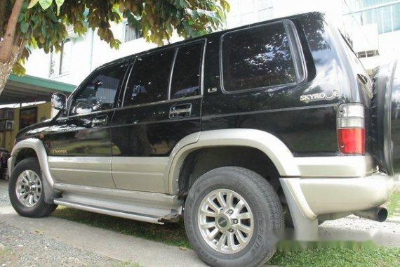 Selling Black Isuzu Trooper 2003 Automatic Diesel 