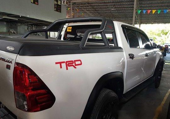 Sell White 2017 Toyota Hilux in Pasig