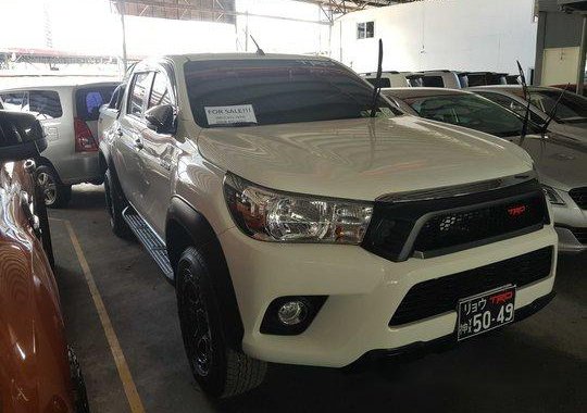 Sell White 2017 Toyota Hilux in Pasig