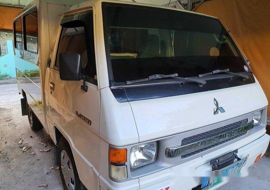 Sell White 2012 Mitsubishi L300 Manual Diesel at 70000 km 