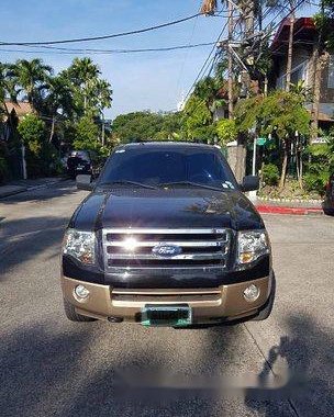Selling Black Ford Expedition 2012 at 16200 km