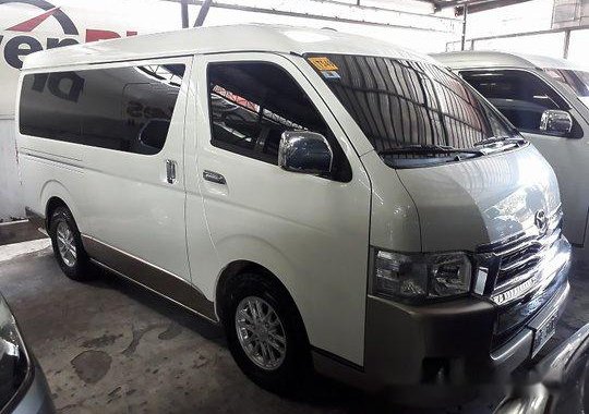 White Toyota Hiace 2017 at 3698 km for sale