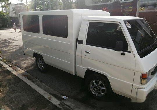 White Mitsubishi L300 2011 at 80000 km for sale 