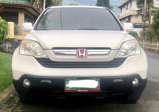 White Honda Cr-V 2007 at 100000 km for sale