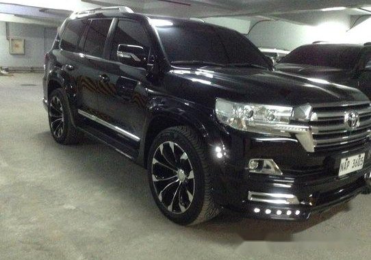 Black Toyota Land Cruiser 2018 at 6000 km for sale