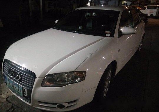 White Audi A4 2007 at 102000 km for sale 