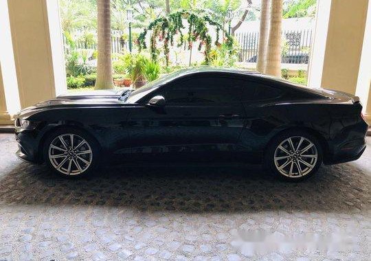 Sell Black 2015 Ford Mustang Automatic Gasoline at 8000 km 