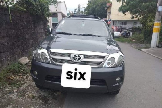 Selling Used Toyota Fortuner 2007 Automatic Diesel 