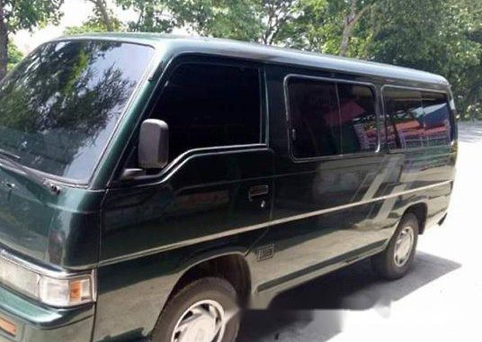 Selling Green 2004 Nissan Urvan in Manila