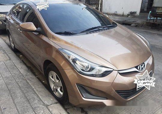 Selling Beige Hyundai Elantra 2015 at 38000 km 