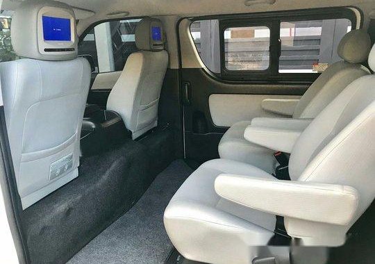 White Toyota Hiace 2016 for sale in Parañaque 