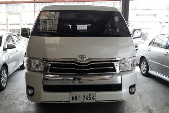 White Toyota Hiace 2016 at 38639 km for sale