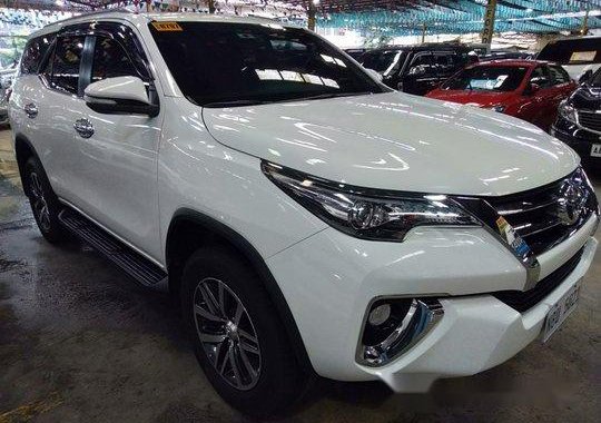 Selling White Toyota Fortuner 2017 Automatic Diesel 