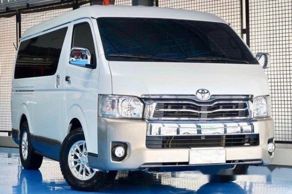 Selling White Toyota Hiace 2016 in Quezon City