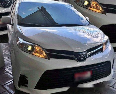 Selling White Toyota Sienna 2019 in General Salipada K. Pendatun
