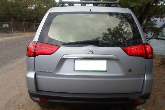 Silver Mitsubishi Montero sport 2010 Automatic Diesel for sale 