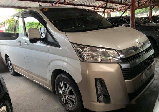 Selling White Toyota Hiace 2019 at 1200 km