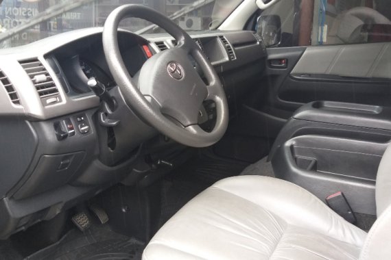 2013 Super Grandia A/T Diesel in Baguio