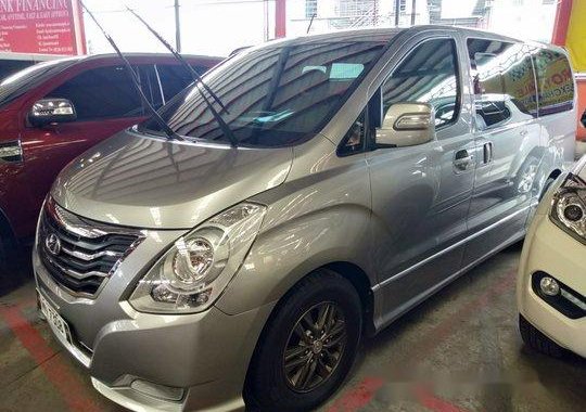 Selling Silver Hyundai Grand starex 2015 