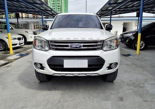 White Ford Everest 2014 Automatic Diesel for sale 