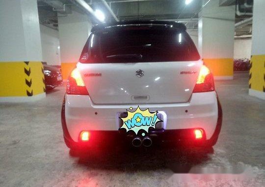 Selling White Suzuki Swift 2010 Manual Gasoline at 115000 km