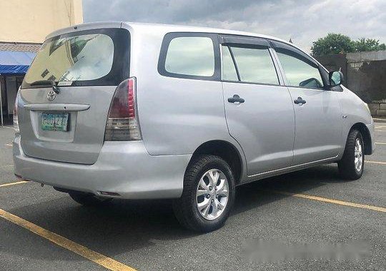 Selling Toyota Innova 2011 Manual Diesel at 93000 km