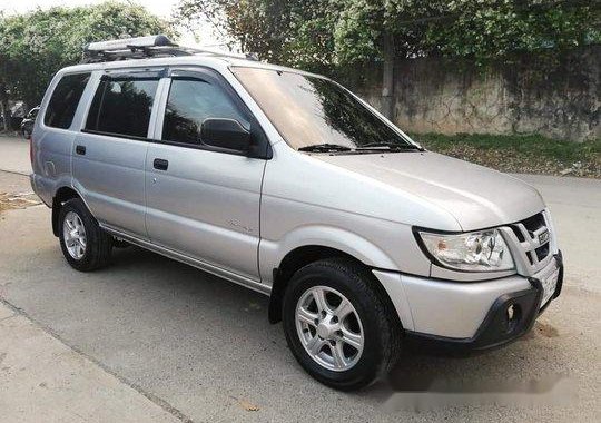 Sell White 2014 Isuzu Crosswind Manual Diesel