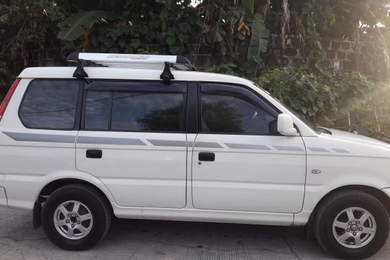 Selling Mitsubishi Adventure Manual 2015 in Paranaque