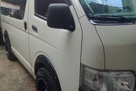 Selling 2016 Toyota Hi-ace Commuter in Binangonan