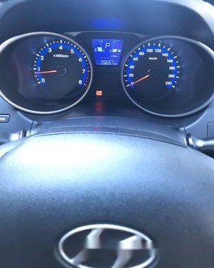 Grey Hyundai Tucson 2012 at 77800 km for sale 