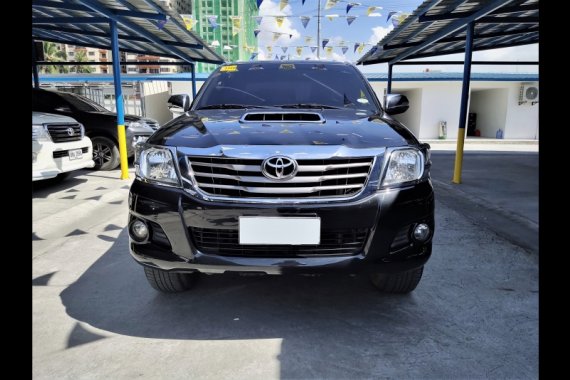 Selling 2014 Toyota Hilux Truck in Paranaque 