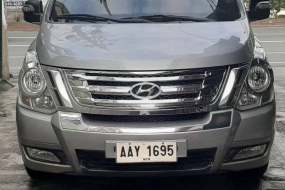 Selling Hyundai Starex 2014 in Quezon City