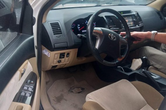 Toyota fortuner G 2014