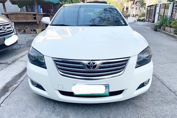 Pearlwhite Toyota Camry 2008 for sale in Bacoor