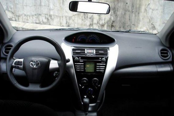 Selling Black Toyota Vios 2013 Automatic Gasoline at 45000 km