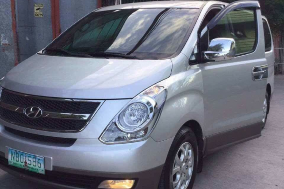 2010 Hyundai Grand Starex Gold Variant (local)